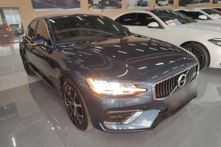 Used Volvo S60 2022 B4 Zhiyi Luxury Edition