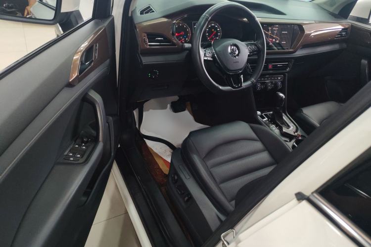 Used Volkswagen Tharu 2020 330TSI All-Wheel-Drive Luxury PLUS China VI Standard
