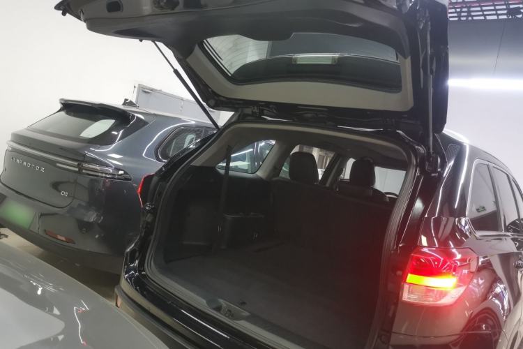 Used Toyota Highlander 2018 2.0T Four-Wheel Drive Luxury Version 7 Seats China VI Standard
