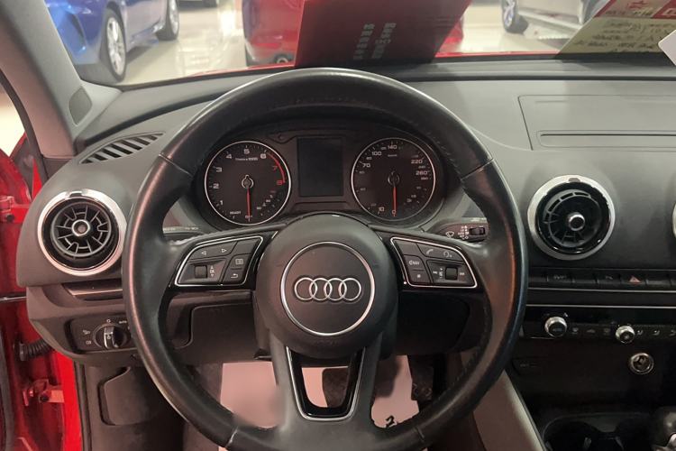 Used Audi A3 2019 Limousine 35 TFSI Fashion Edition China VI Emission Standard
