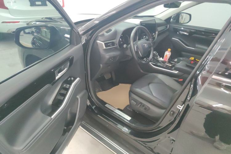 Used Toyota Highlander 2022 Dual-Engine 2.5L Four-Wheel Drive Prestige Version 7 Seats