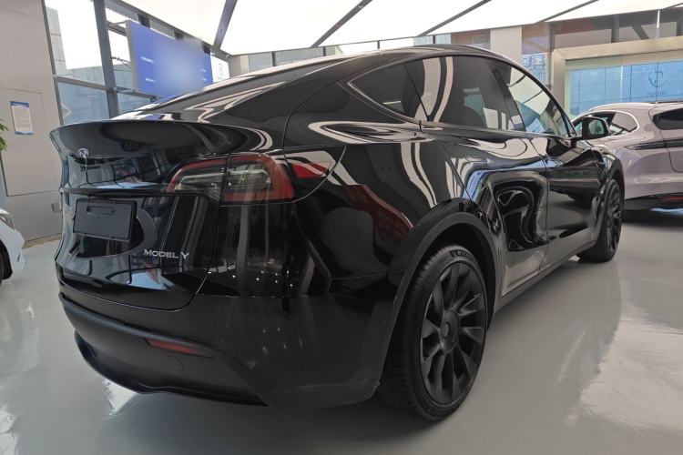 Used Tesla Model Y 2022 Rear-Wheel-Drive Version
