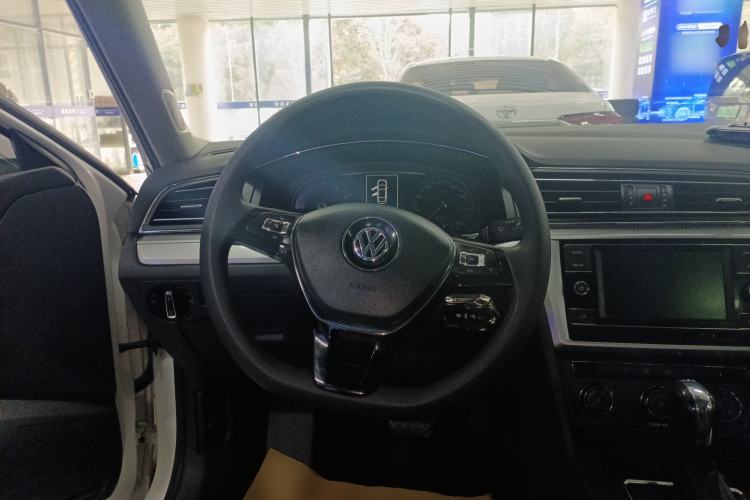 Used Volkswagen Lamando 2019 230TSI DSG Fashion Edition China VI