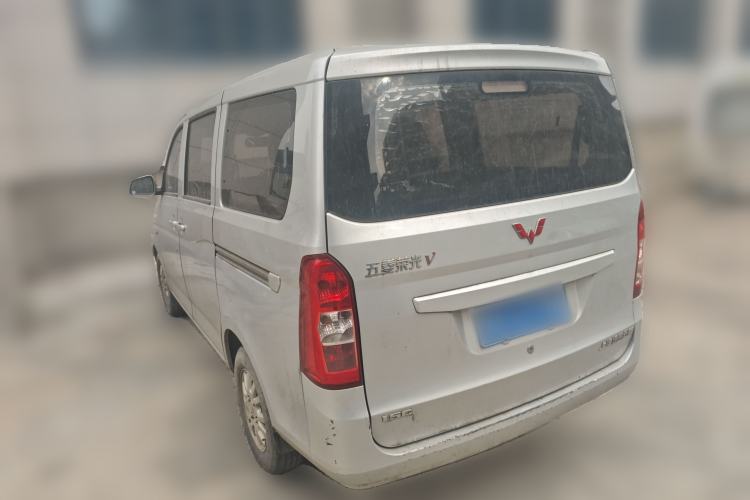 Used Wuling Rongguang V 2018 1.5L Standard Version
