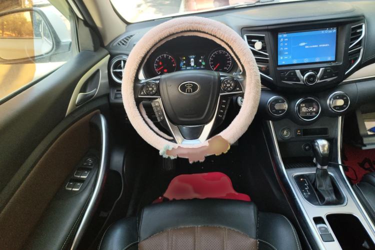 Used BYD Song 2016 GaiShi Edition 1.5TID Automatic Elite Model
