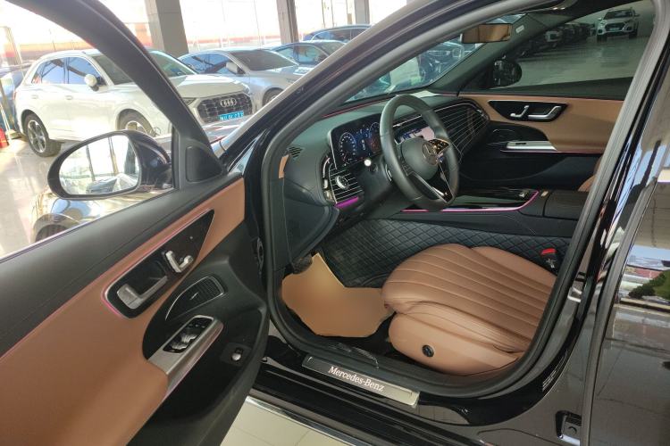 Used Mercedes-Benz E-Class 2025-Year Facelift E 260 L
