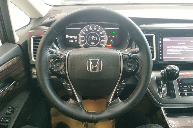 Used Honda Elysion 2016 2.4L Luxury Edition
