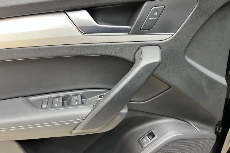 Used Audi Q5L 2020 Updated 40 TFSI Prestige Fashion Edition
