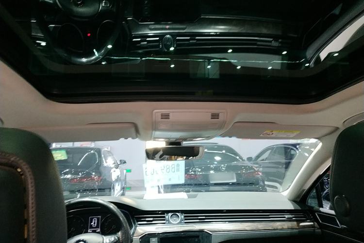 Used Volkswagen Magotan 2019 330TSI DSG Luxury Version China VI Standard
