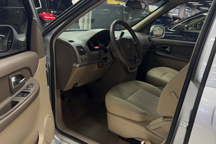 Used Buick GL8 2014 2.4L Classic Edition