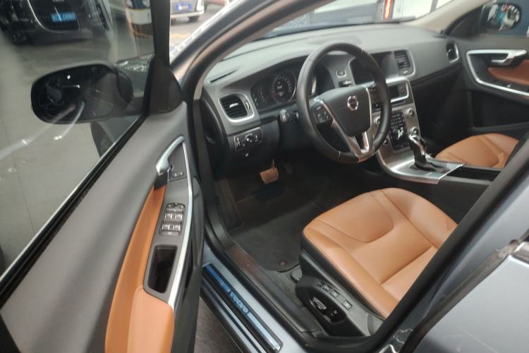 Used Volvo S60 2019 S60L T3 Intelligent Upgrade Edition
