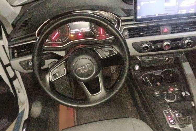 Used Audi A4L 2018 30th Anniversary Edition 40 TFSI Trendy Model
