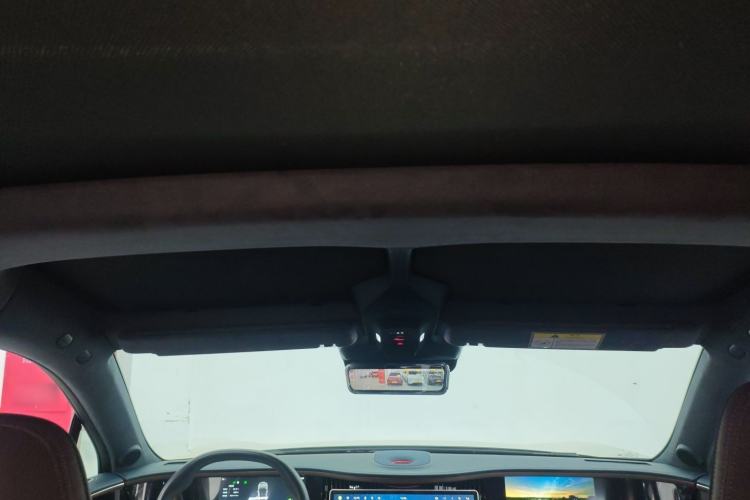 Used  11 2022 Ultra-Long Range Dual-Motor Luxury Edition 4 Seats