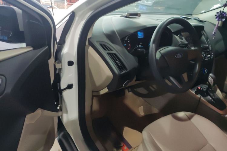 Used Ford Focus 2017 Sedan 1.6L Automatic Comfort Plus SmartDrive Edition
