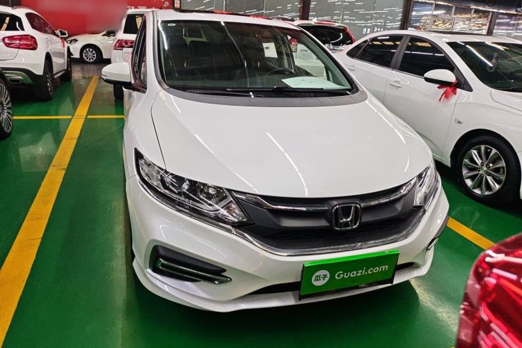 Used Honda Jade 2017 1.8L automatic Comfort version 5 seats
