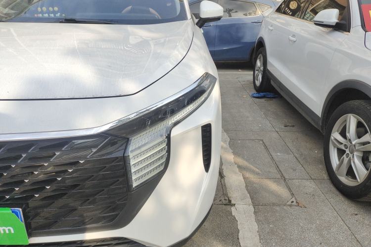 Used Venucia V 2022 260T Black Horse Edition – Top-Tier Choice