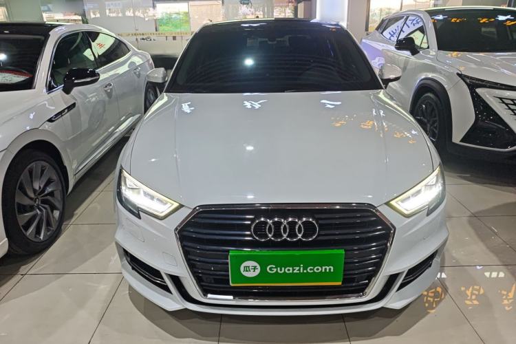 Used Audi A3 2019 Limousine 35 TFSI Fashion Edition China V standard
