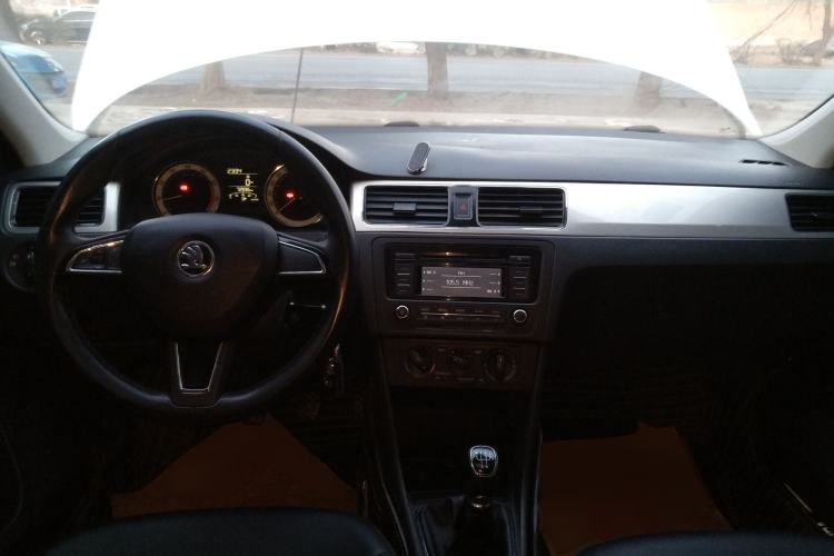 Used Skoda Rapid 2018 1.6L Manual Comfort Edition
