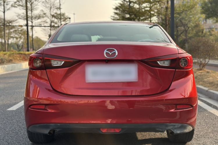 Used Mazda Mazda 3 Axela 2014 Sedan 2.0L Automatic Flagship Model
