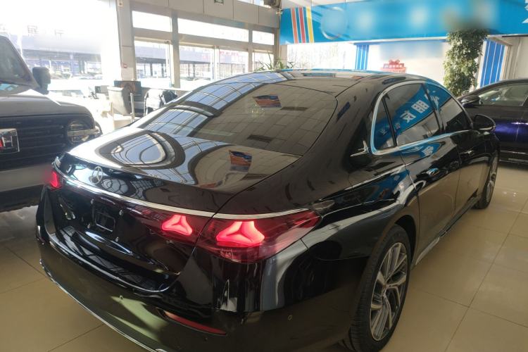 Used Mercedes-Benz E-Class 2024 Refresh E 300 L Stylish Edition