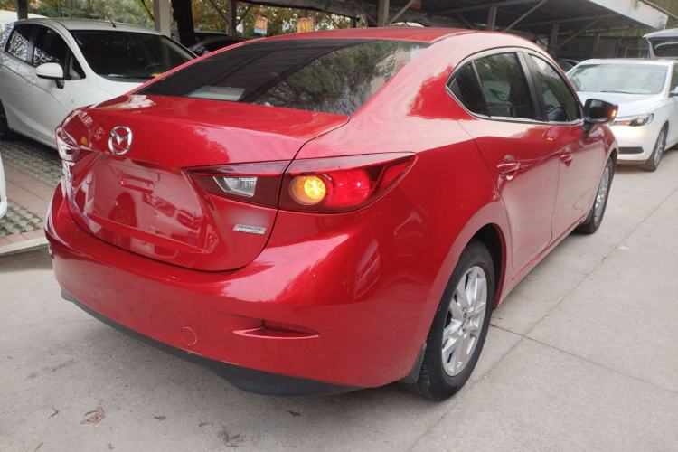 Used Mazda Mazda 3 Axela 2016 Sedan 1.5L Manual Comfort Model
