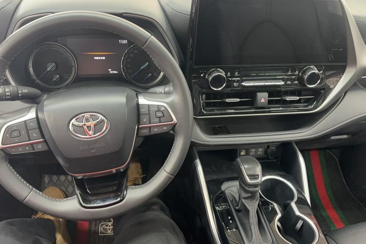 Used Toyota Highlander 2022 Dual-Engine 2.5L Four-Wheel Drive Prestige Version 7 Seats