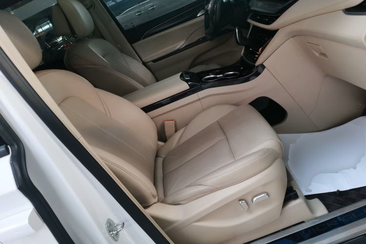 Used Buick GL8 2022 ES Landtrek 653T Luxury Edition
