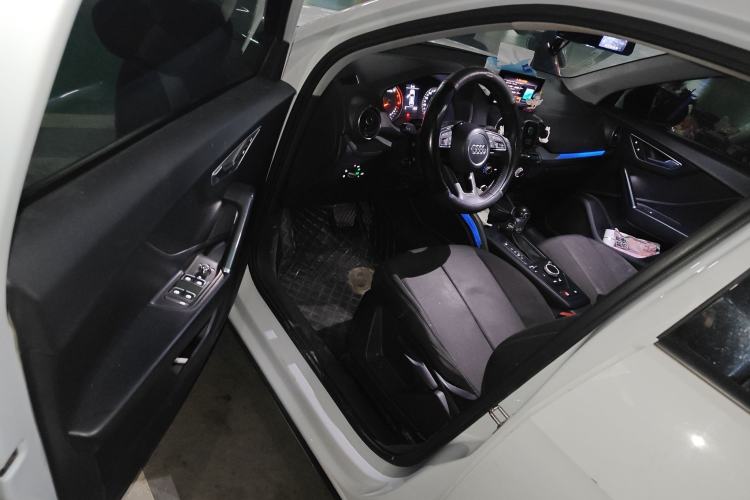 Used Audi Q2L 2018 35 TFSI Launch Exclusive Edition China V