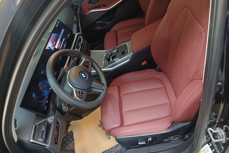 Used BMW i3 2024 eDrive 40 L Midnight Sports Package
