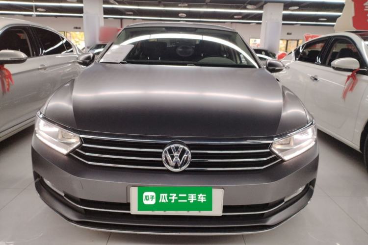 Used Volkswagen Magotan 2019 330TSI DSG Leading Model China VI Standard
