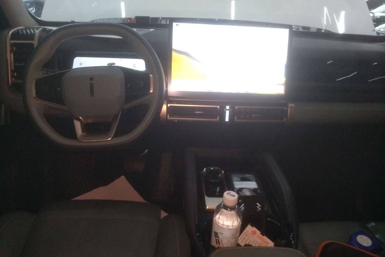 Used  03 2024 472km Four-Wheel Drive Long-Range Intelligent Advanced Version
