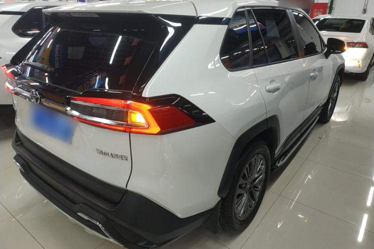 Used Toyota Wildlander 2022 2.0L CVT Two-Wheel Drive Luxury PLUS Edition