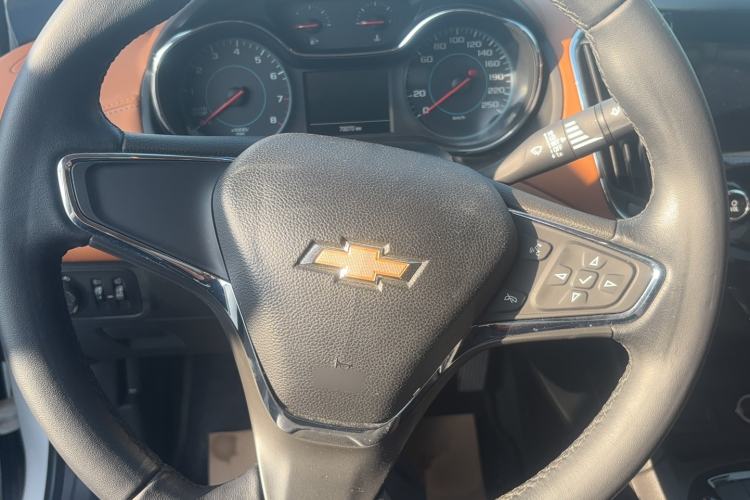 Used Chevrolet Cruze 2016 1.4T DCG Luxury Edition
