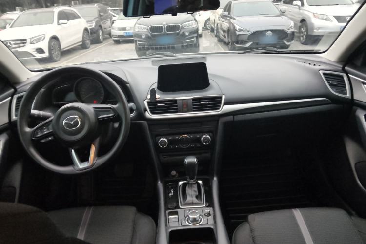 Used Mazda Mazda 3 Axela 2019 Cloud-Controlled Sedan 1.5L Automatic Luxury Model China VI Standard
