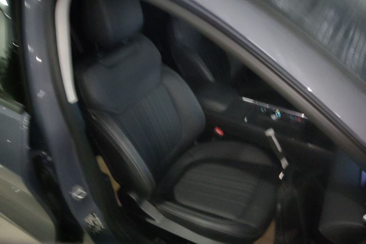 Used Ford Mondeo 2025 2.0T EcoBoost Luxury Version
