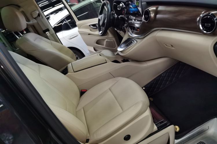 Used Mercedes-Benz V-Class 2020 V 260 L Long-wheelbase Luxury Edition