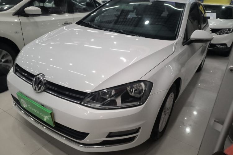Used Volkswagen Golf 2016 1.6L Automatic Fashion Model
