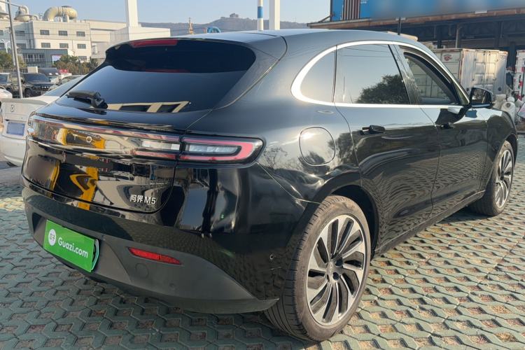 Used Hima AITO M5 2022 Extended-Range Four-Wheel Drive Performance Version
