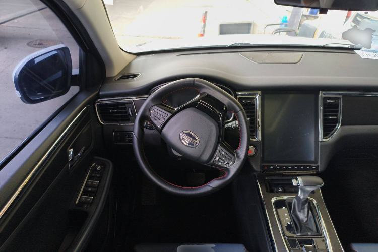 Used SWM G05 2021 PRO 1.5T Automatic Prestige 7-seater
