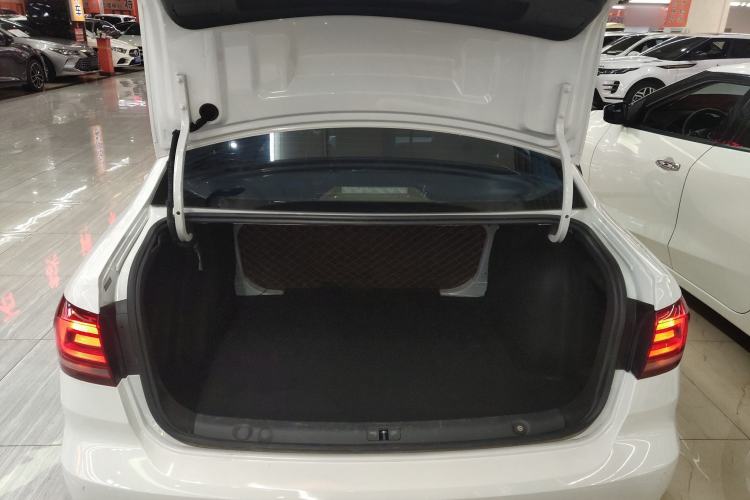 Used Volkswagen Lavida 2019 Lavida Start 1.5L Manual Fashion Edition China VI Standard
