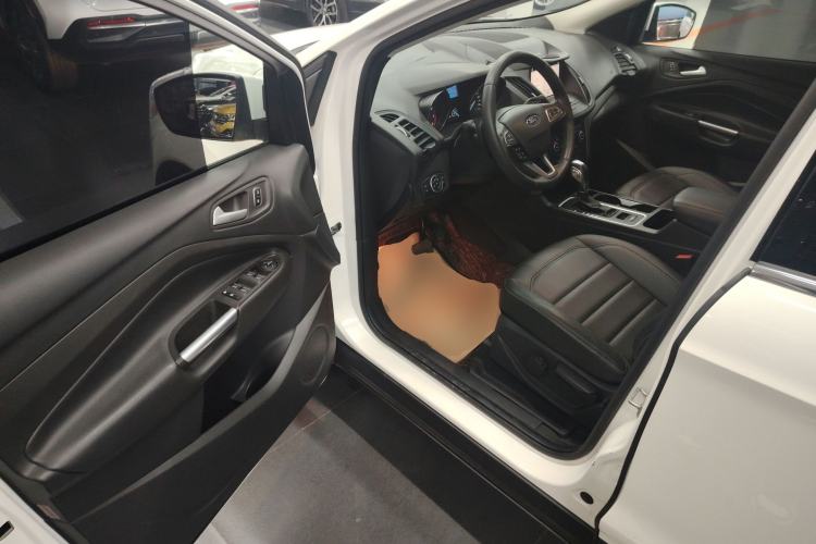 Used Ford Kuga 2019 EcoBoost 180 Two-Wheel-Drive Platinum Edition China VI Standard
