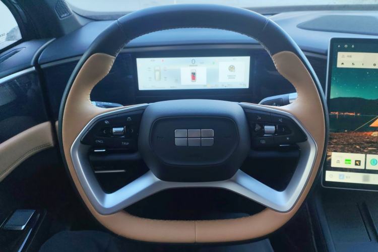 Used  L7 2024 1.5T 115 km MAX Dragon Edition