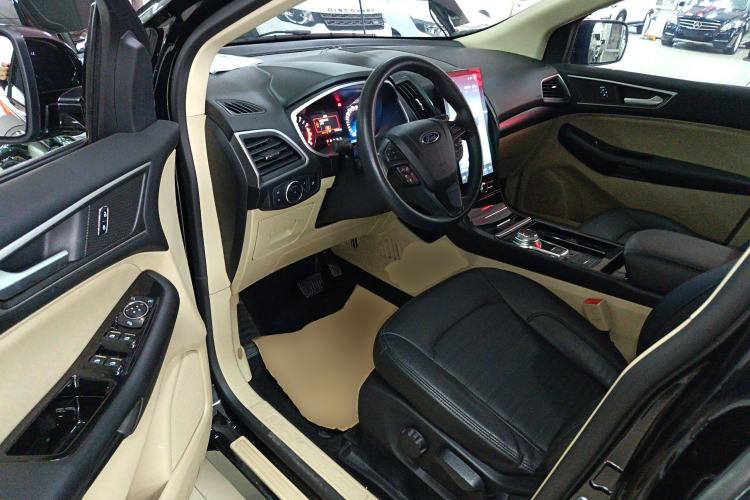 Used Ford Edge 2020 EcoBoost 245 Two-Wheel-Drive Titanium 5-Seater
