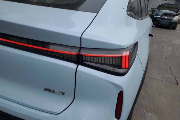 Used Livan Livan 7 2023 605km Hunter Light