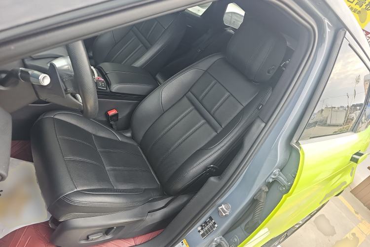 Used Land Rover Range Rover Evoque 2021 Range Rover Velar 249 PS R-Dynamic S Performance Edition
