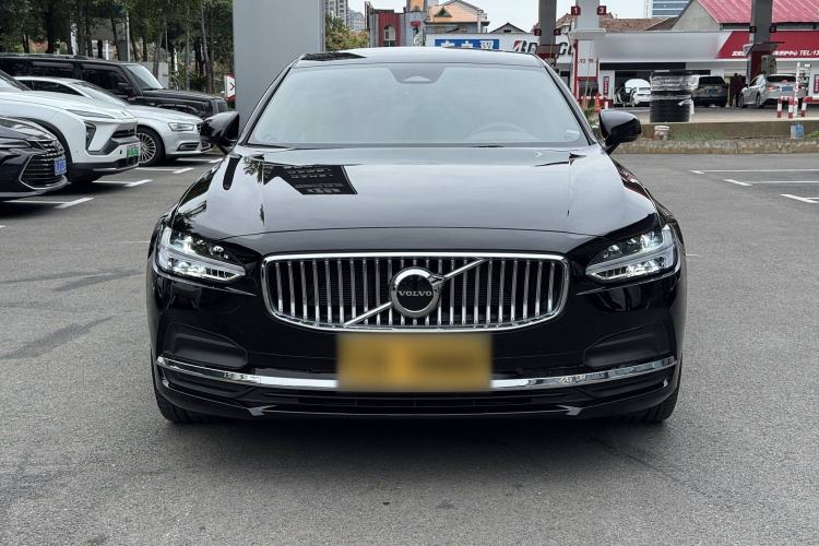 Used Volvo S90 2025 B5 Zhiyuan Luxury Edition
