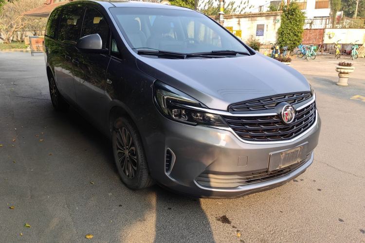 Used Buick GL8 2022 Land Cruiser Executive Class 652T Comfort Model
