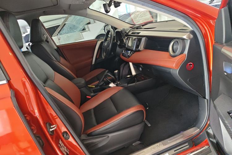 Used Toyota RAV4 2015 2.5L Automatic 4x4 Elite Edition
