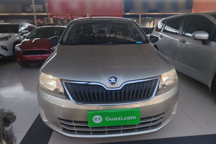 Used Skoda Rapid 2015 1.4L Manual Enjoyment Model