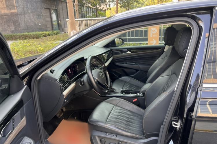 Used Volkswagen Passat 2019 330TSI Luxury Edition China VI Standard
